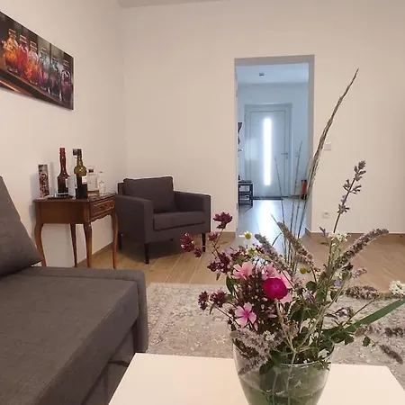 Storchennest - Am Storchenradweg